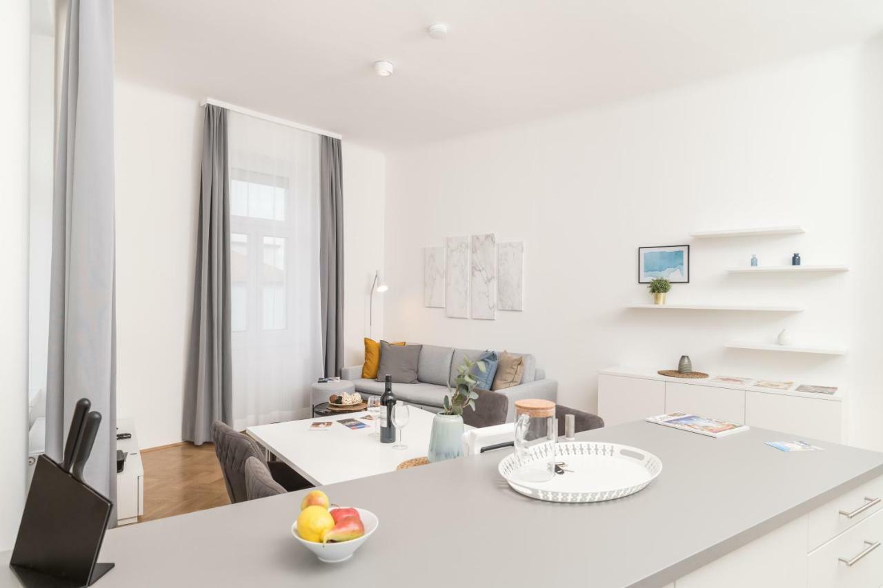 Apartment Stadlau Live